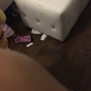 Meet your Posher, Debra